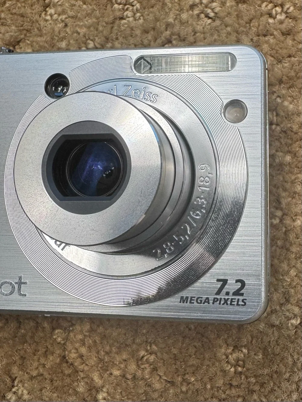 Sony Cyber-shot DSC-W55 digital still camera. - Picture 6 of 9